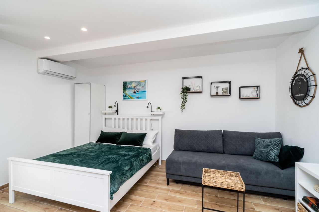 Apartments Marta ซัฟทัท ภายนอก รูปภาพ