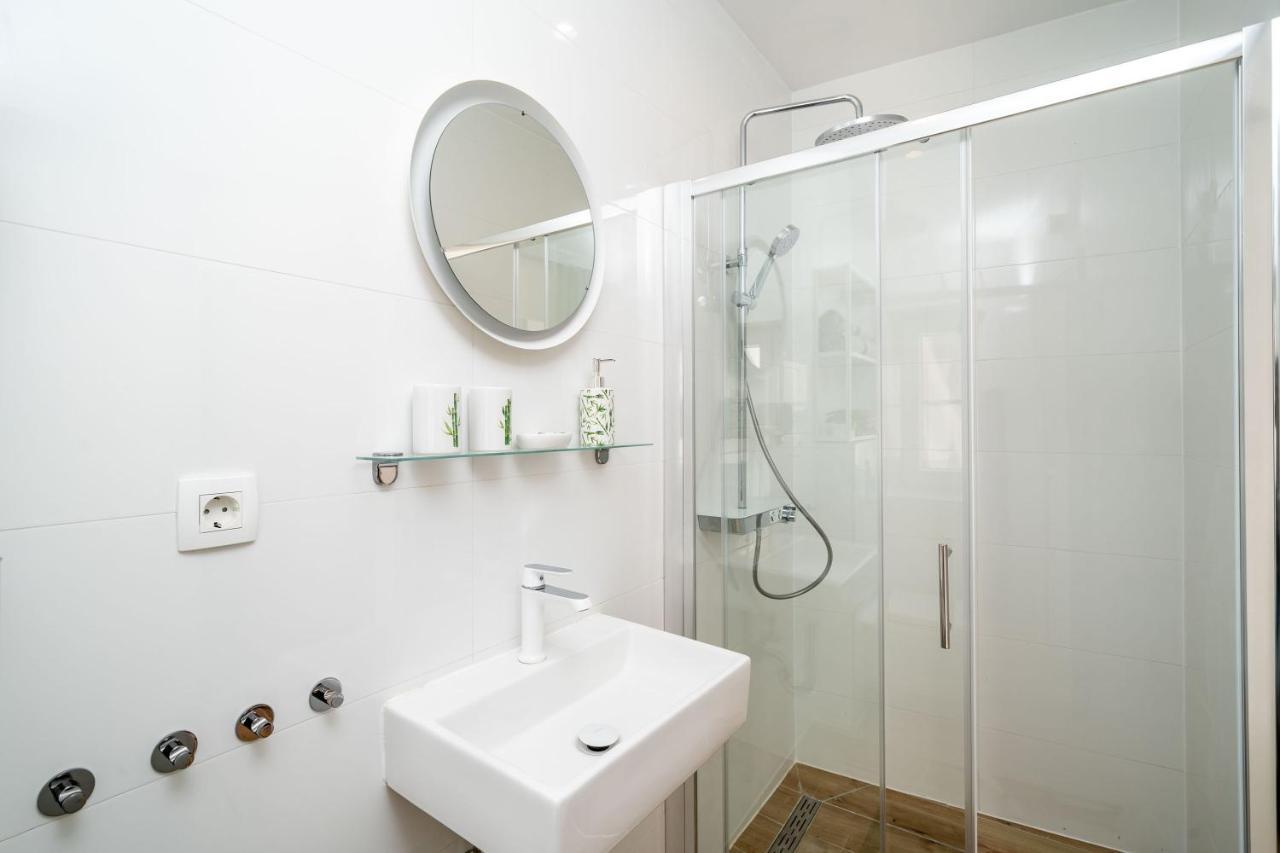 Apartments Marta ซัฟทัท ภายนอก รูปภาพ