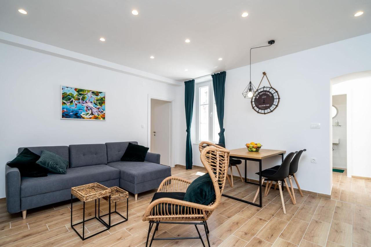 Apartments Marta ซัฟทัท ภายนอก รูปภาพ