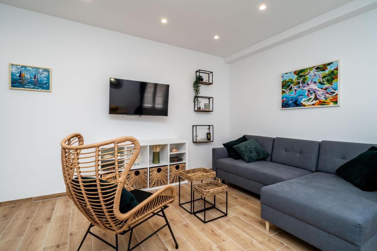 Apartments Marta ซัฟทัท ภายนอก รูปภาพ
